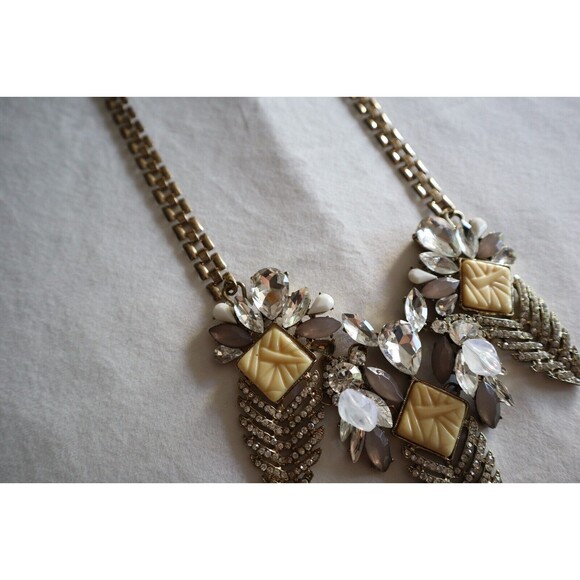 Statement Chunky Lucite Crystal Necklace Art Deco Gold Tone Feather Pinecone 18" - Picture 6 of 12